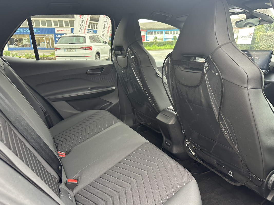 Cupra Born — 13