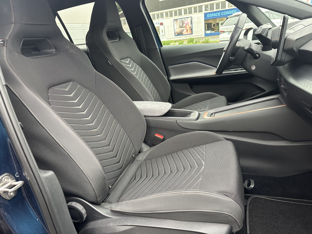 Cupra Born — 12