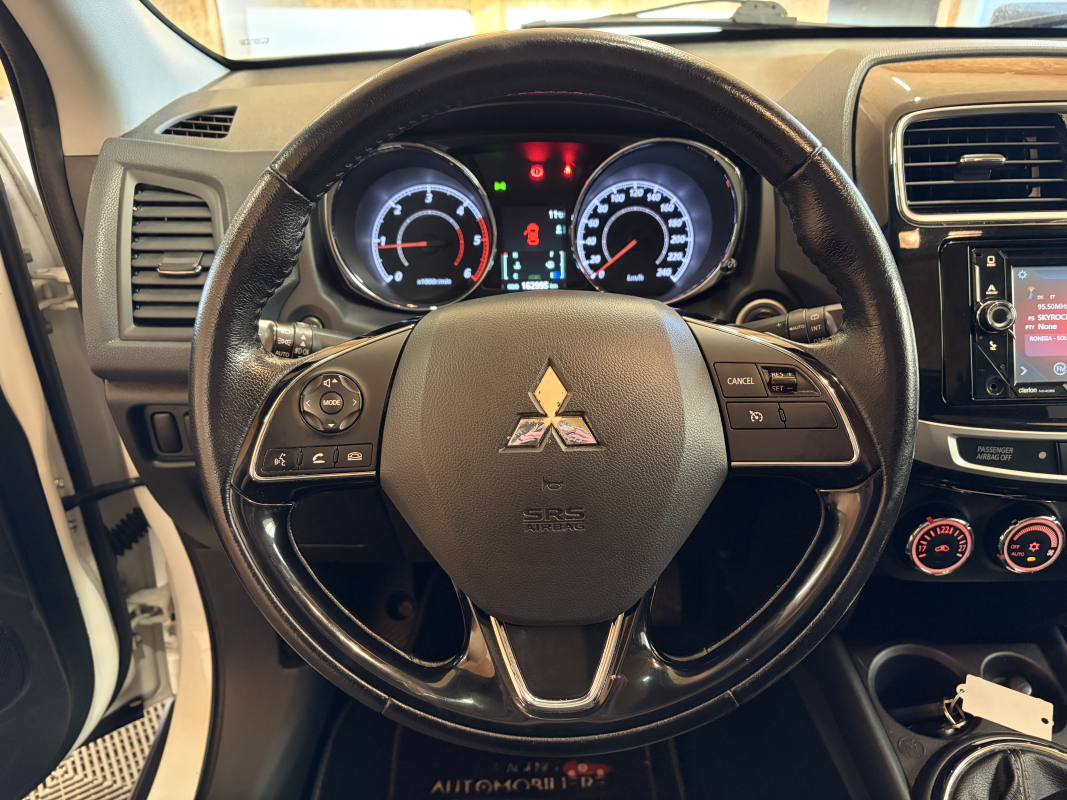 Mitsubishi ASX — 9