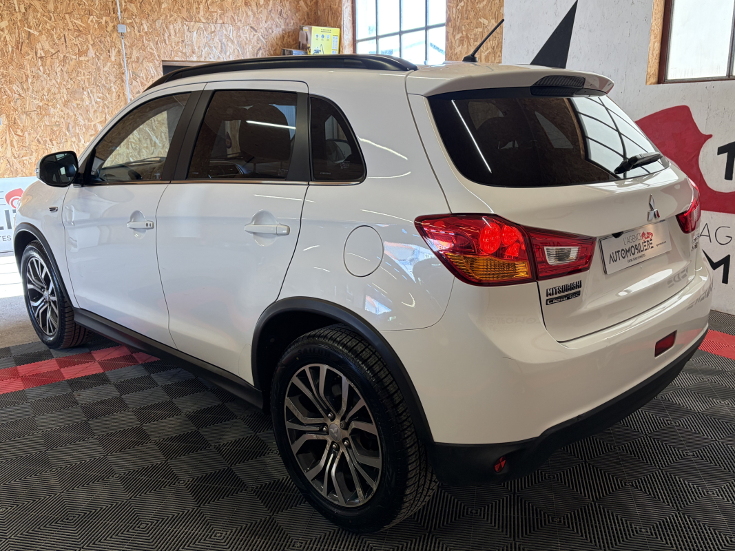 Mitsubishi ASX — 3