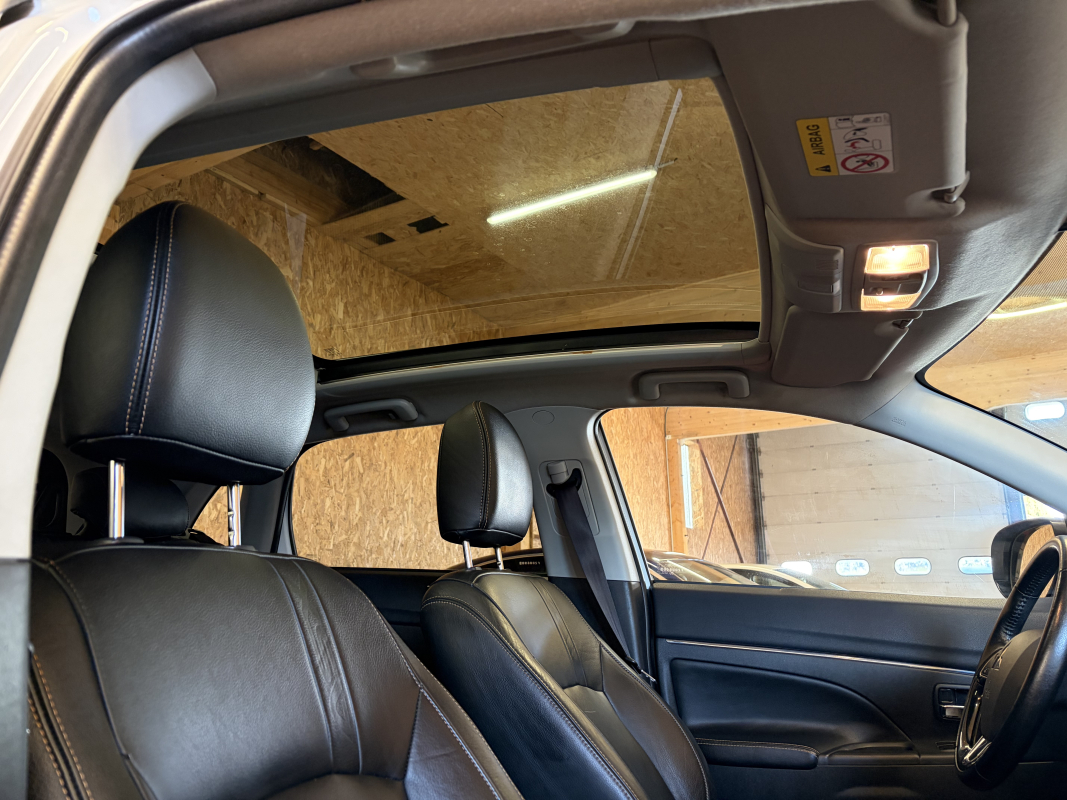 Mitsubishi ASX — 19