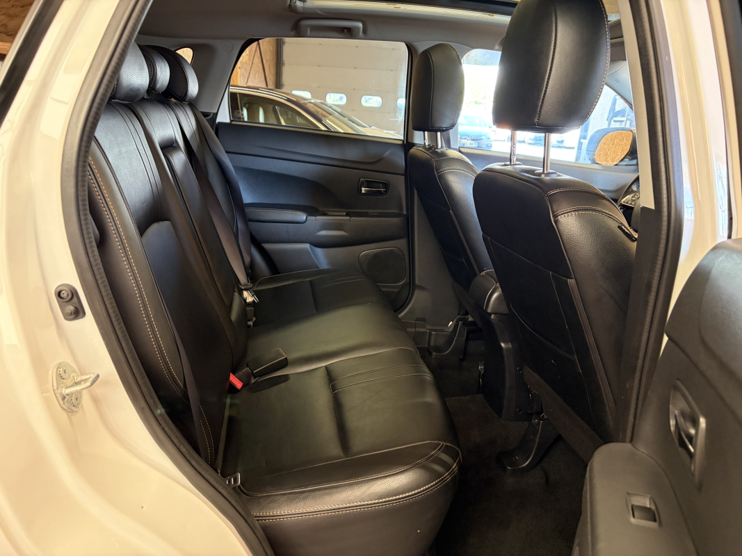 Mitsubishi ASX — 16