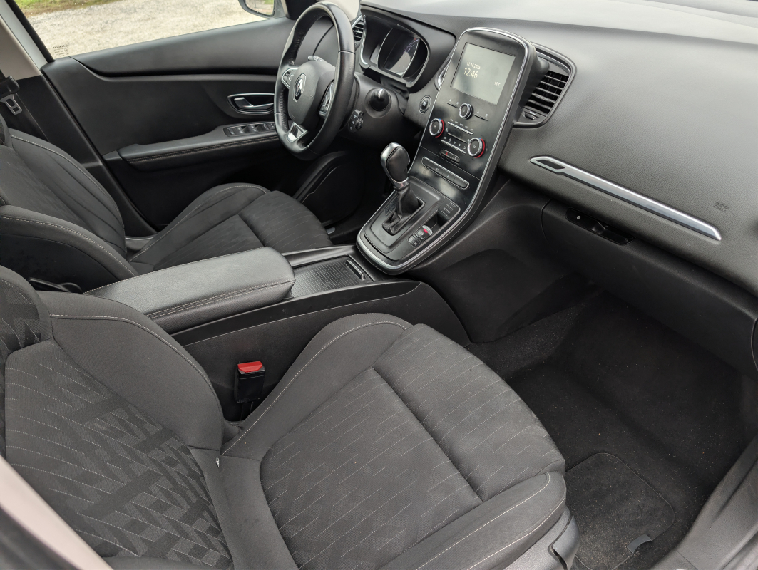 Renault Scenic — 17