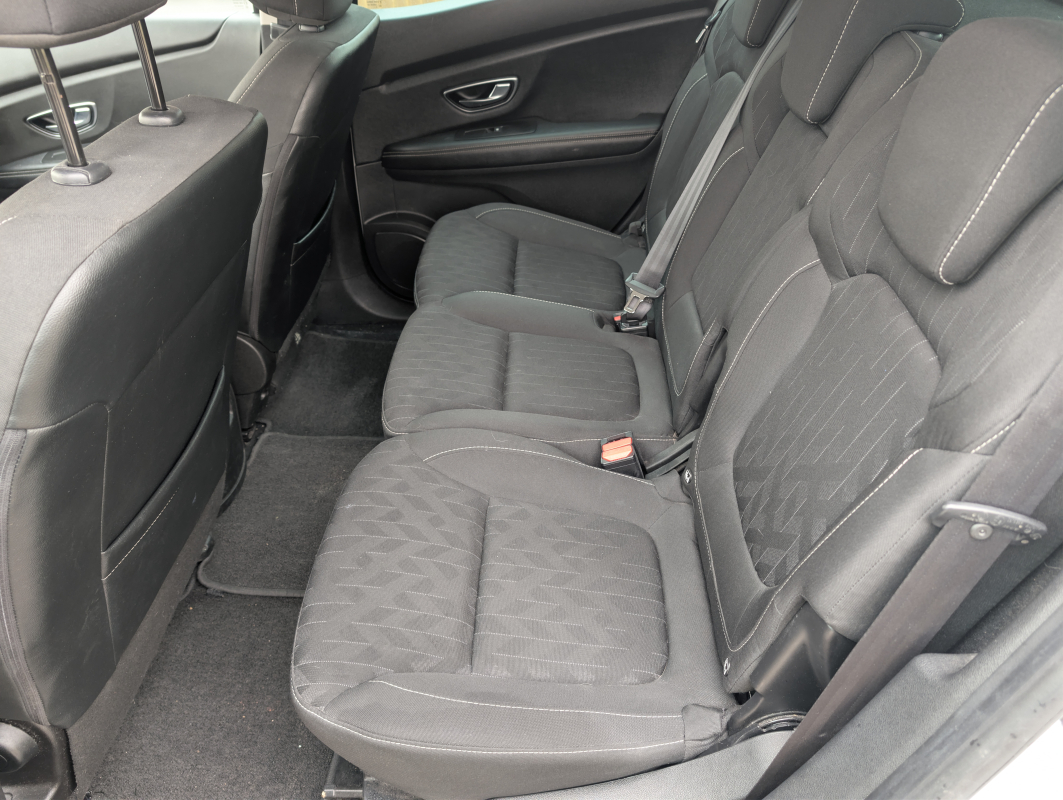 Renault Scenic — 14
