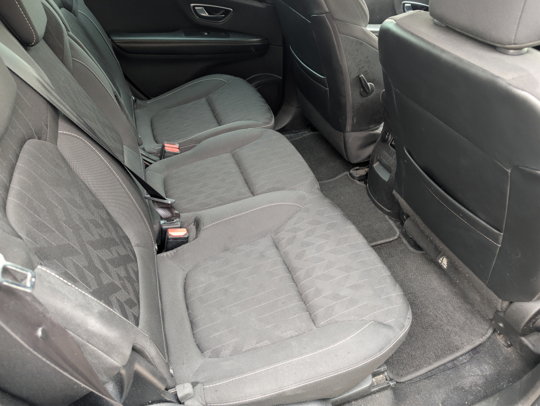 Renault Scenic — 16