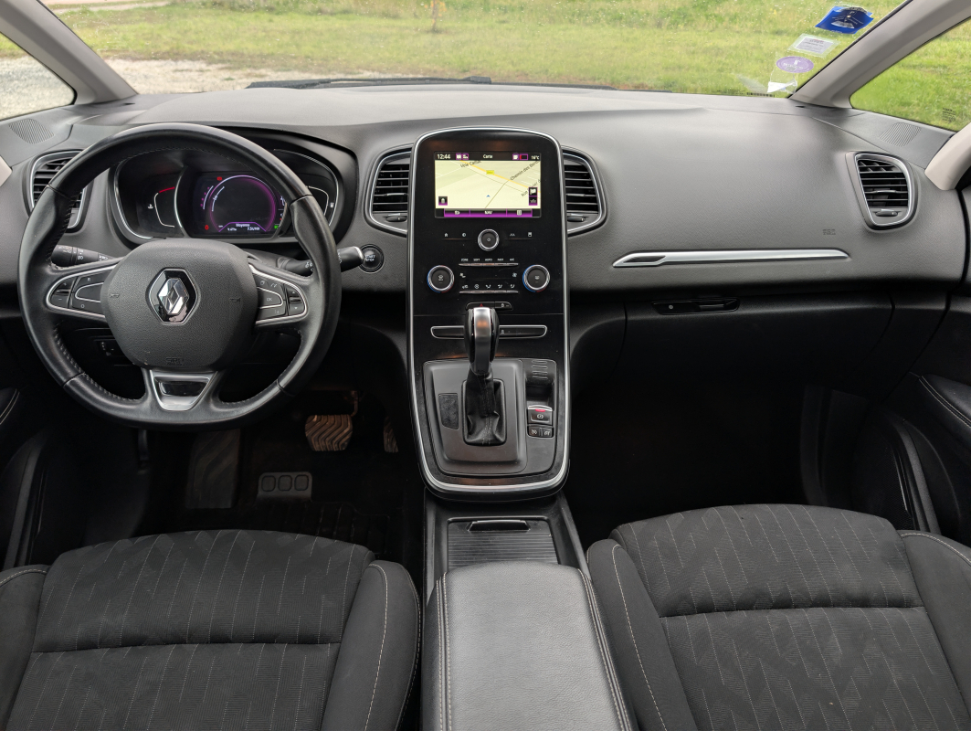 Renault Scenic — 10