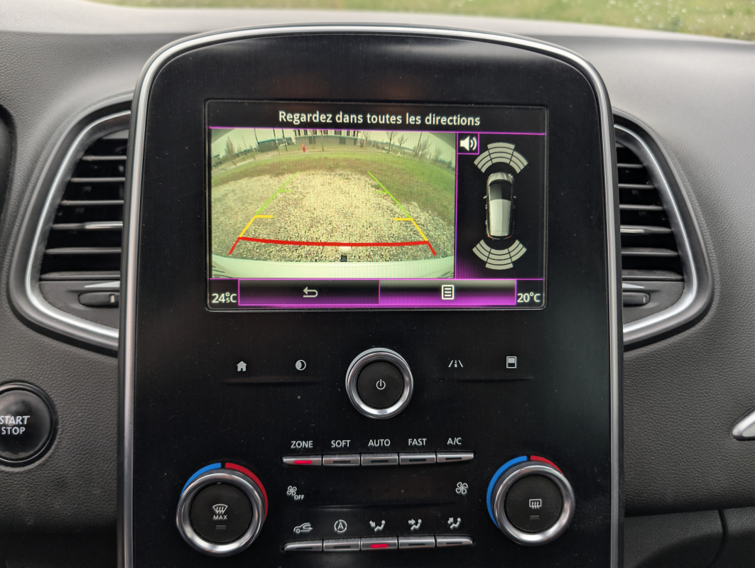 Renault Scenic — 11