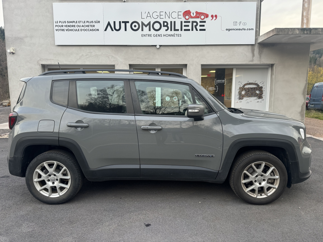 Jeep Renegade — 4