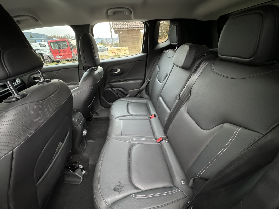 Jeep Renegade — 7