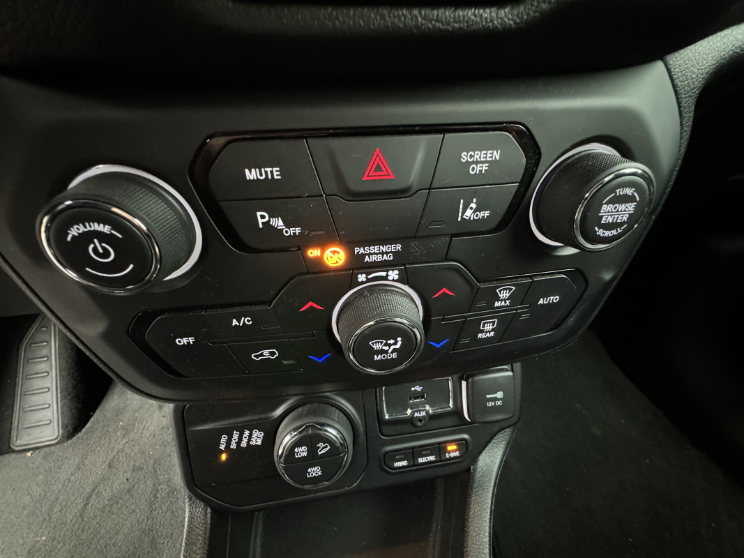 Jeep Renegade — 11