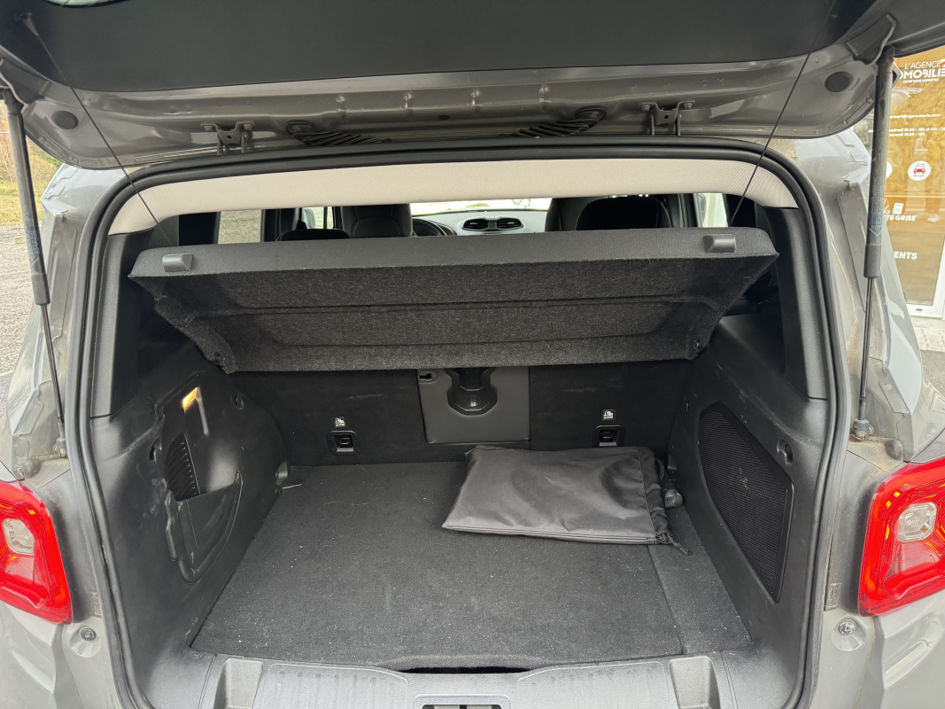 Jeep Renegade — 15