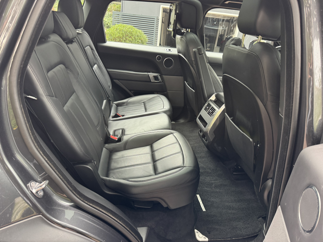 Land Rover Range Rover Sport — 18