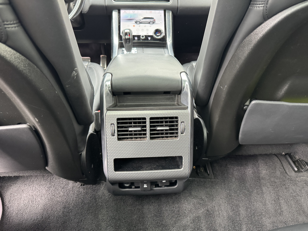 Land Rover Range Rover Sport — 17