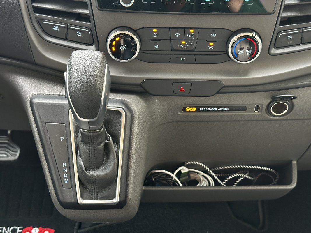 Ford Challenger Titanium 260 — 26