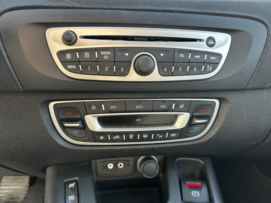 Renault Scenic — 15