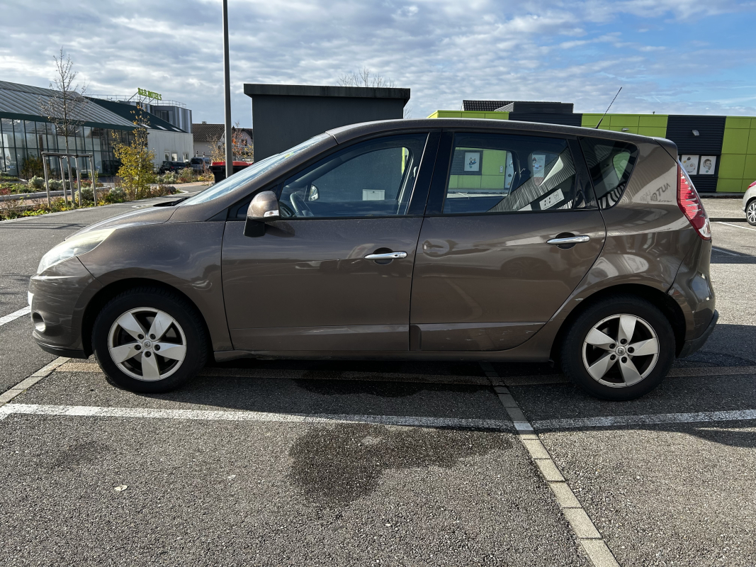 Renault Scenic — 4