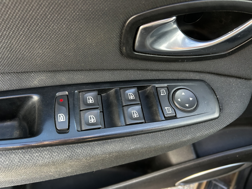 Renault Scenic — 18