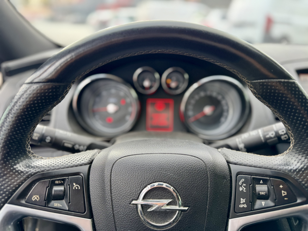 Opel Insignia — 15