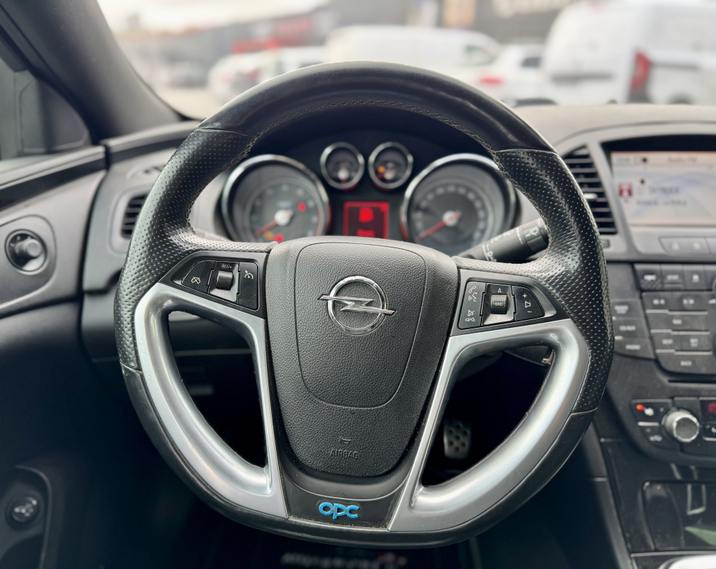 Opel Insignia — 14