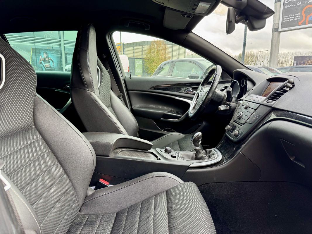 Opel Insignia — 26