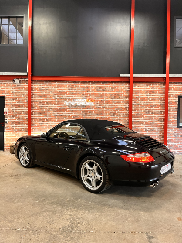 Porsche 911 Cabriolet — 7