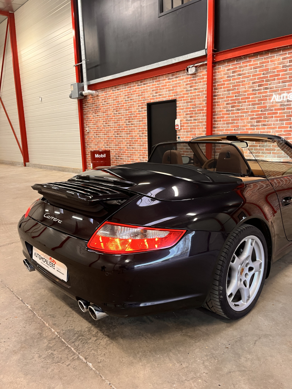 Porsche 911 Cabriolet — 11