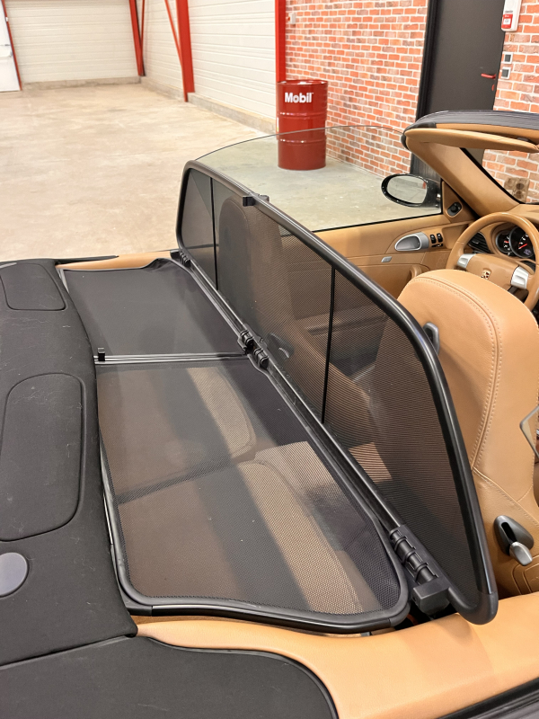 Porsche 911 Cabriolet — 19