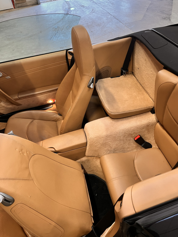 Porsche 911 Cabriolet — 18