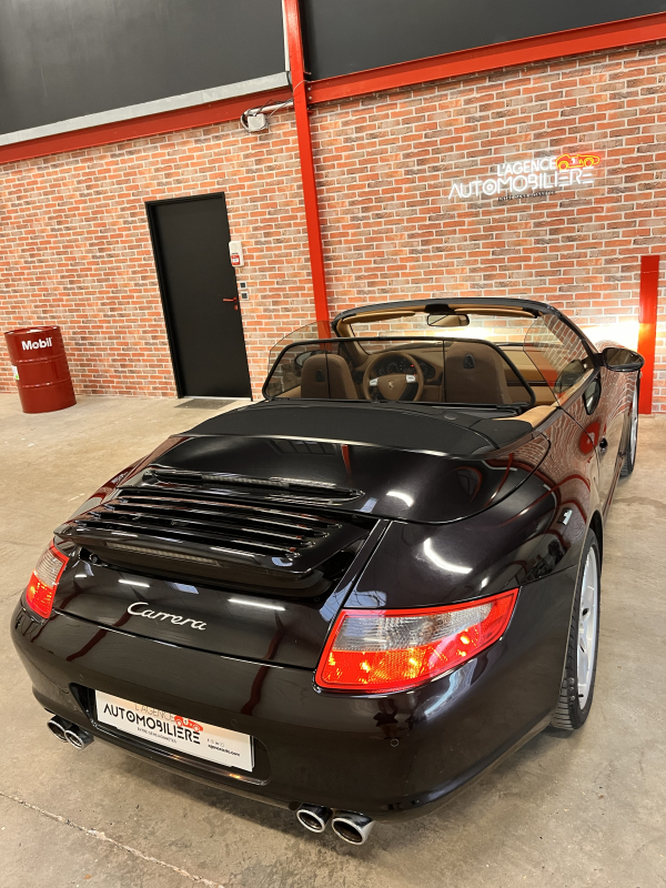 Porsche 911 Cabriolet — 15