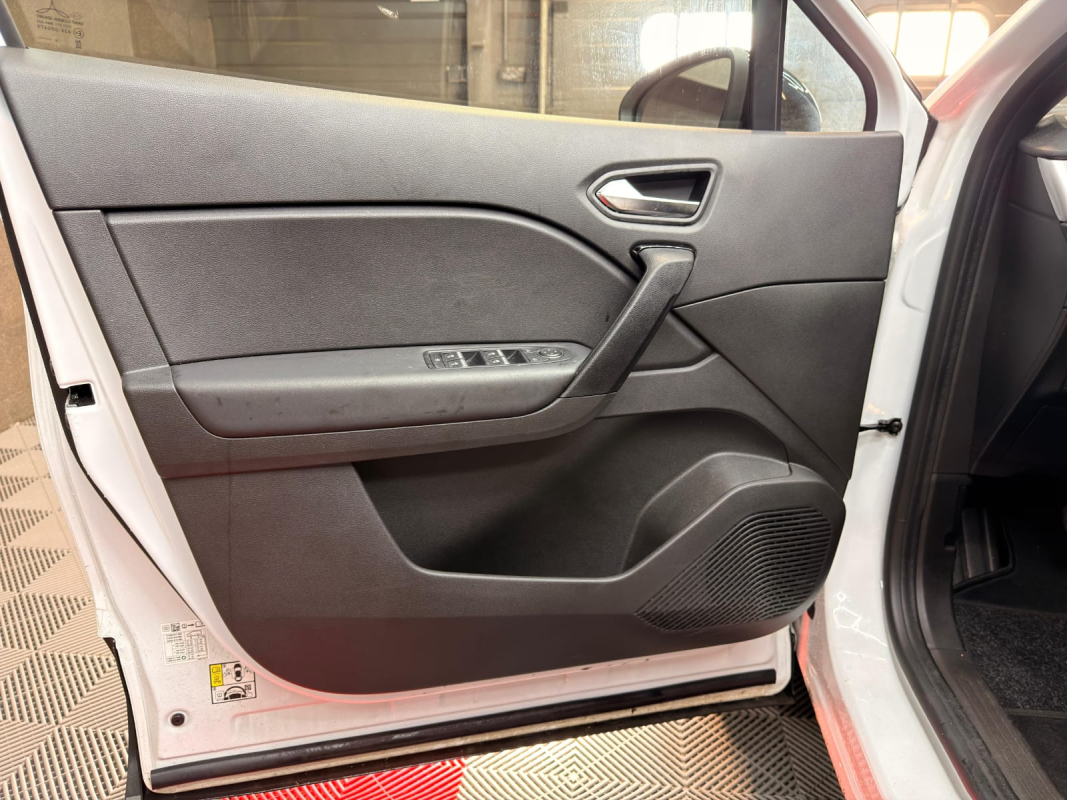 Renault Captur — 9