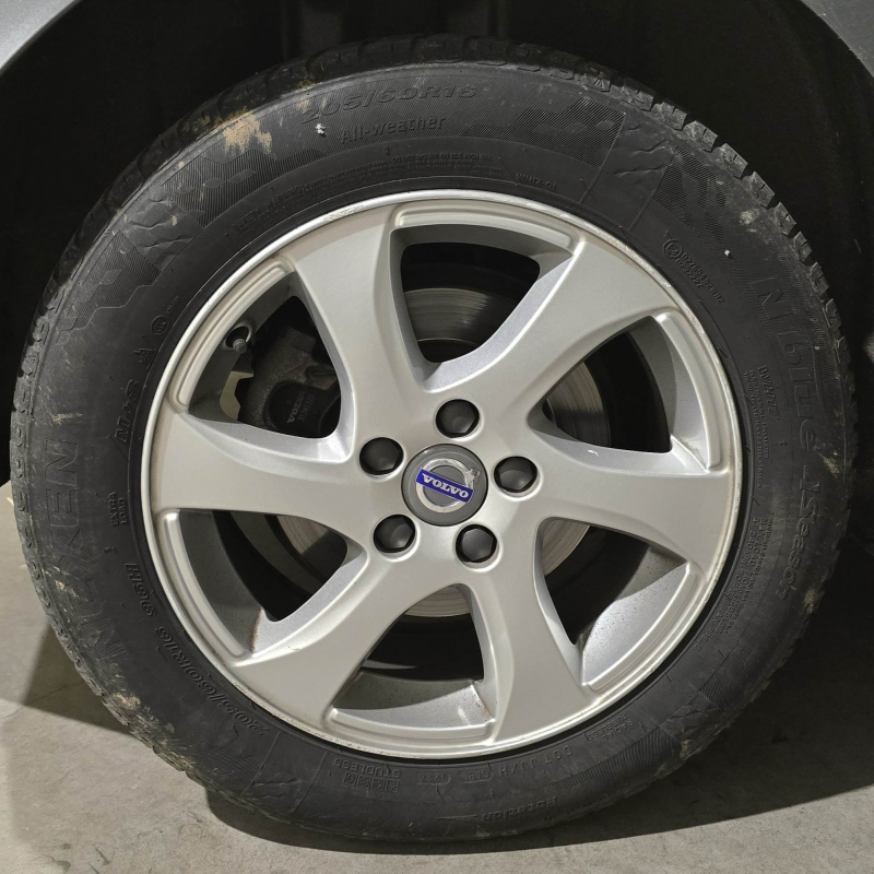 Volvo V40 — 22