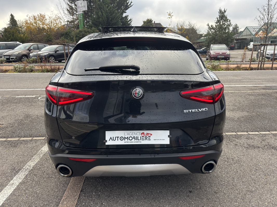 Alfa Romeo STELVIO — 6