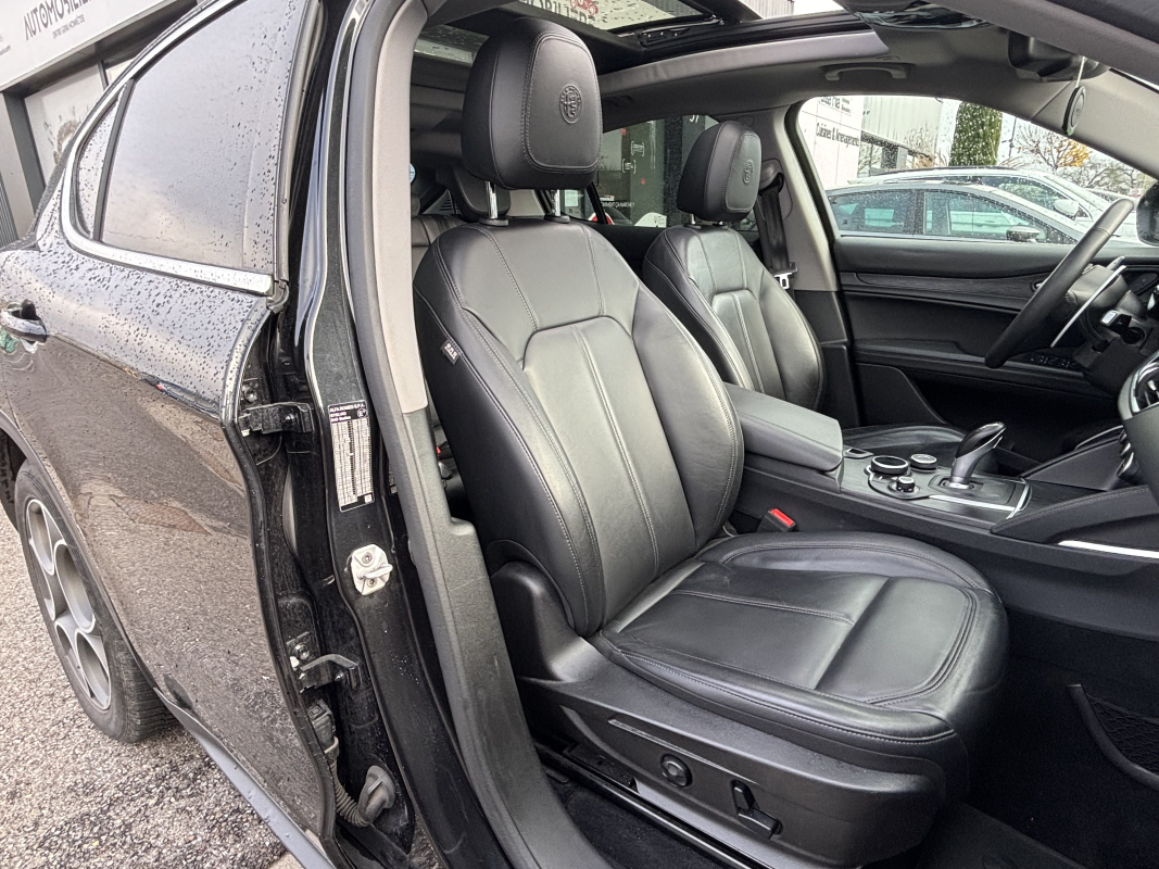 Alfa Romeo STELVIO — 11