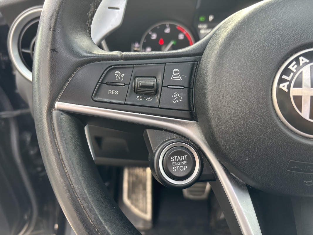 Alfa Romeo STELVIO — 23