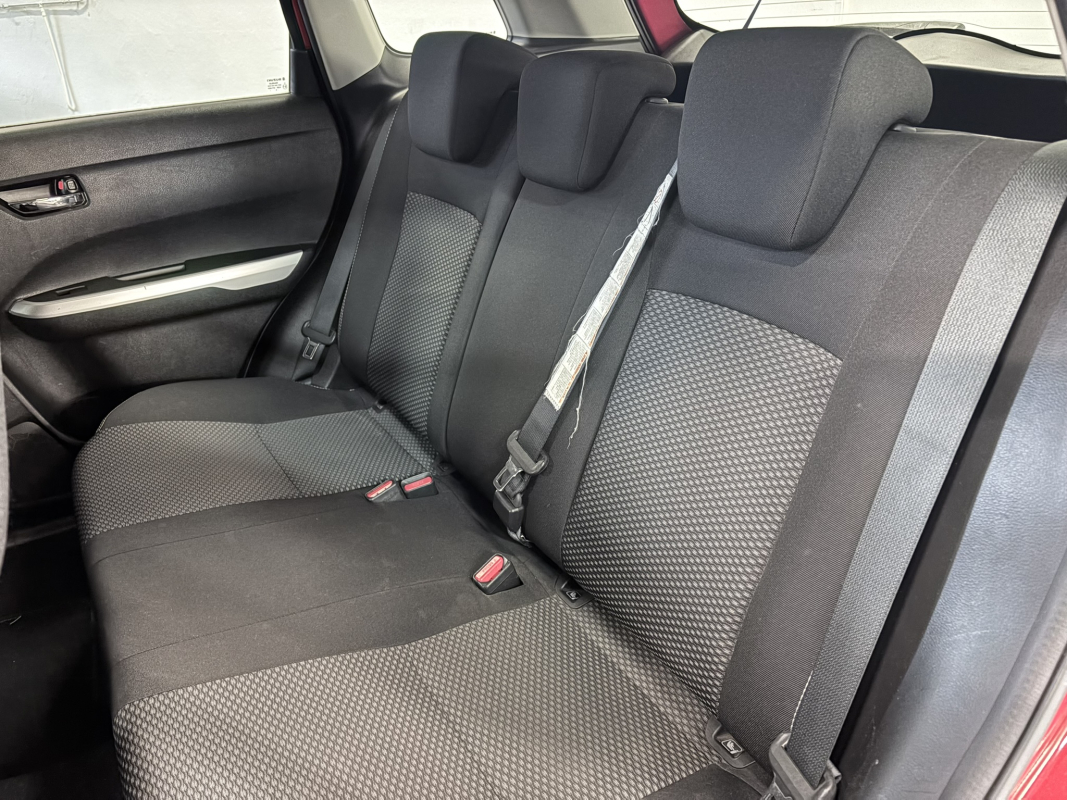 Suzuki Vitara — 14