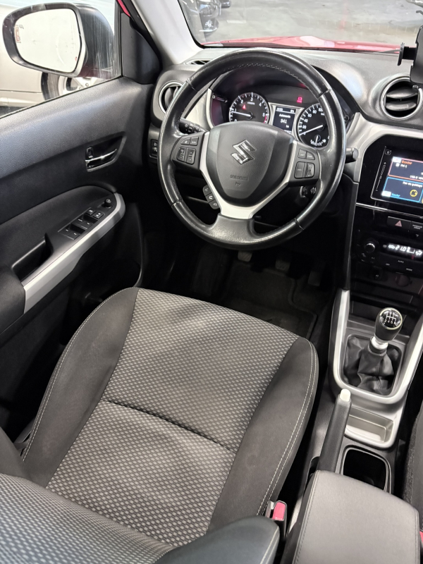 Suzuki Vitara — 15