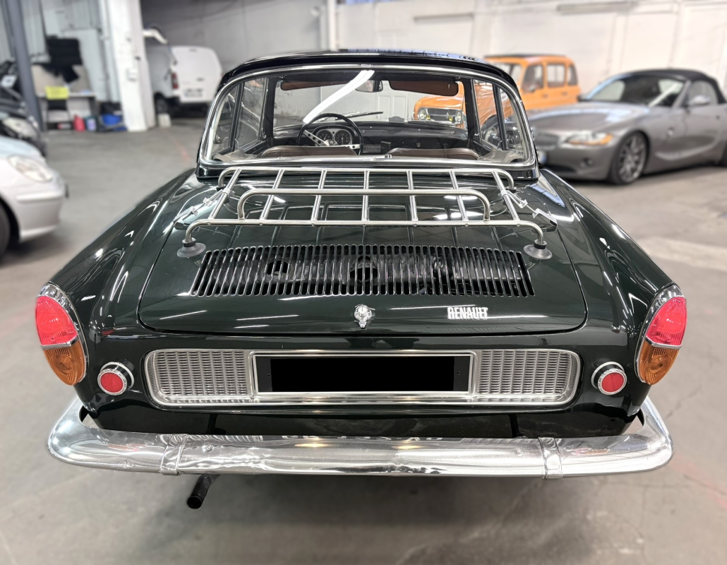 Renault Caravelle — 5