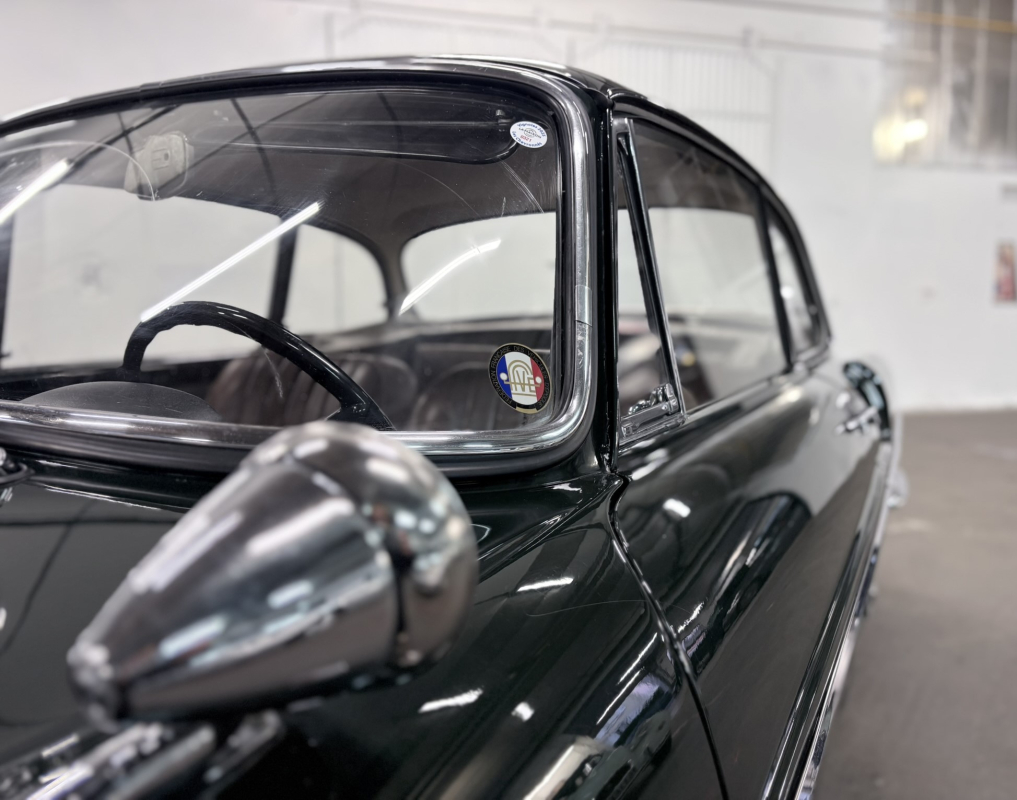 Renault Caravelle — 9