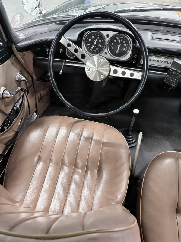 Renault Caravelle — 17