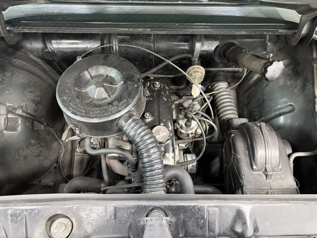Renault Caravelle — 11
