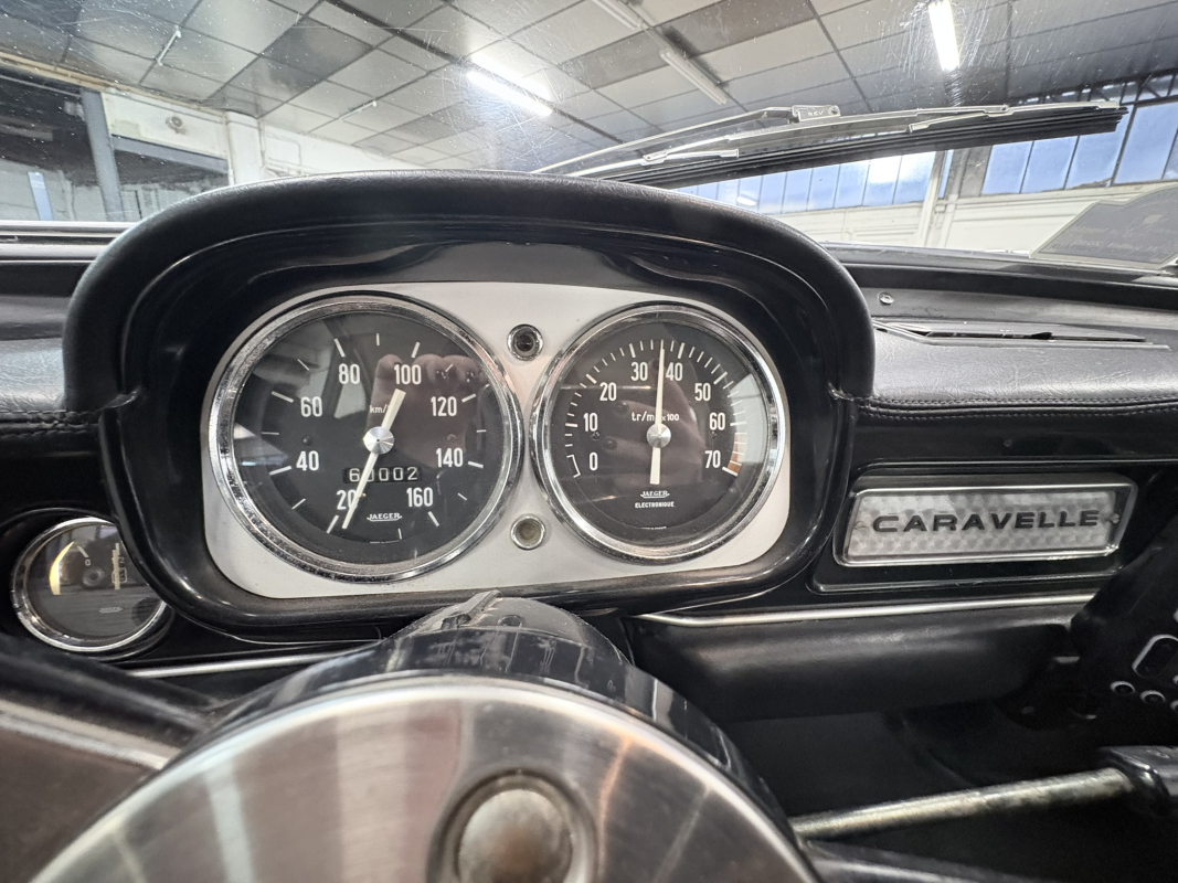Renault Caravelle — 19