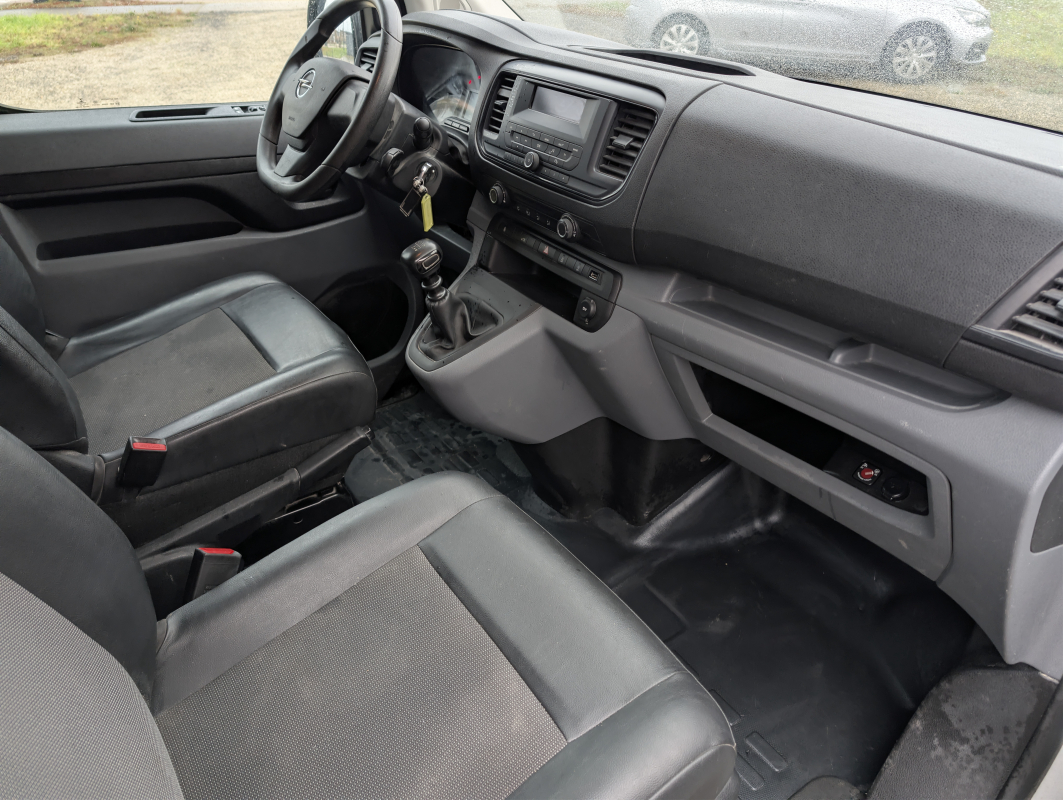 Opel Vivaro — 18