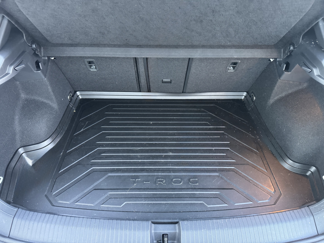 Volkswagen T-roc — 18