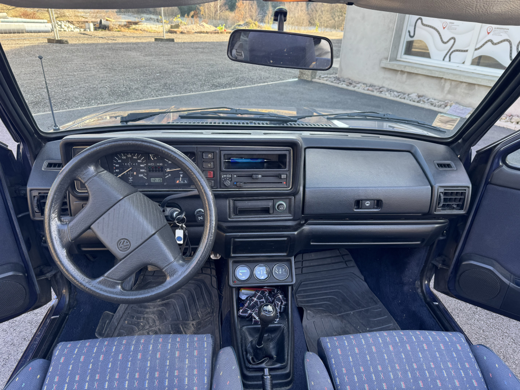 Volkswagen Golf — 11