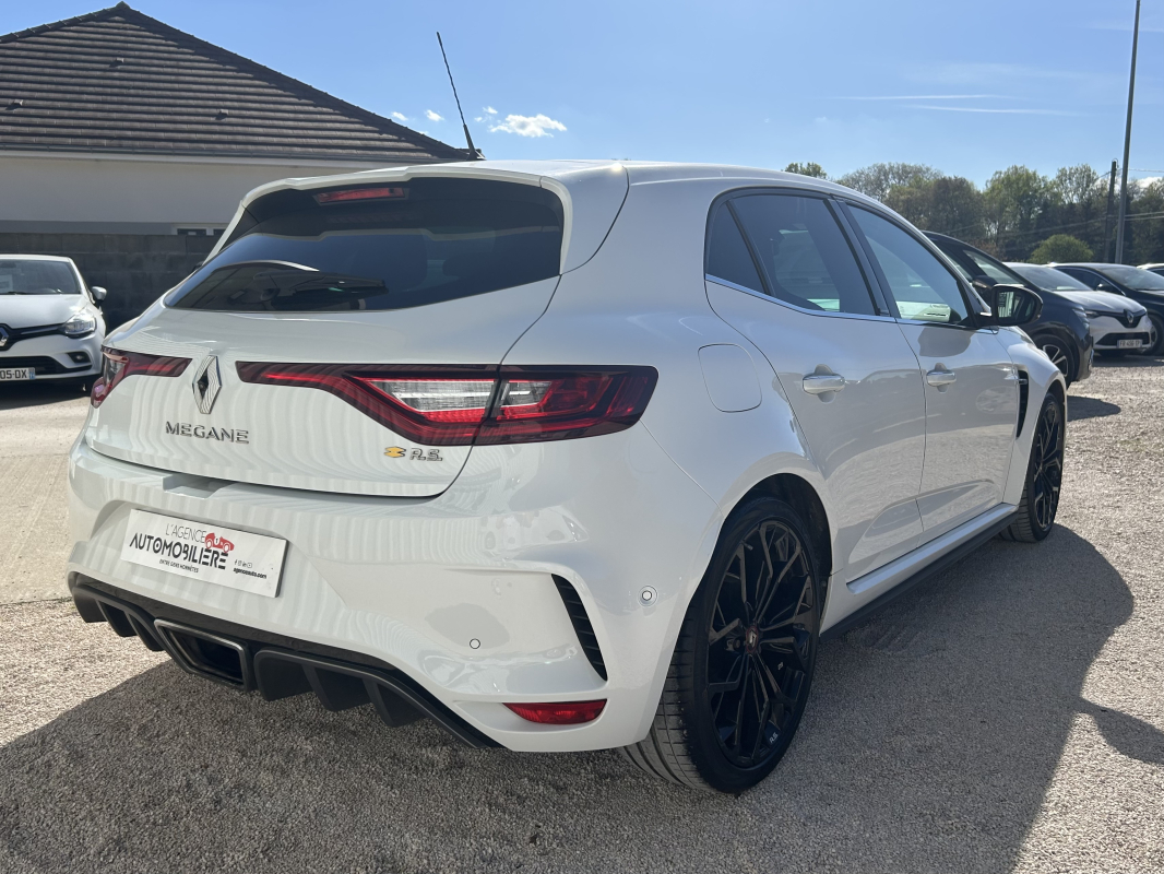 Renault Megane — 8