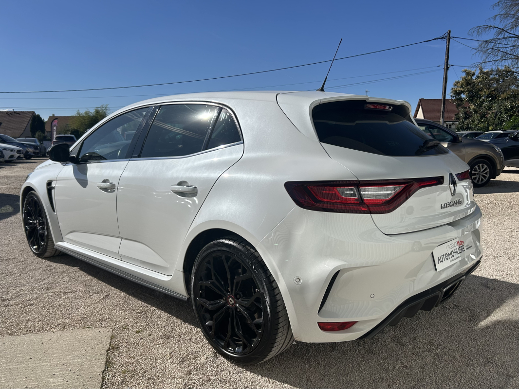 Renault Megane — 6