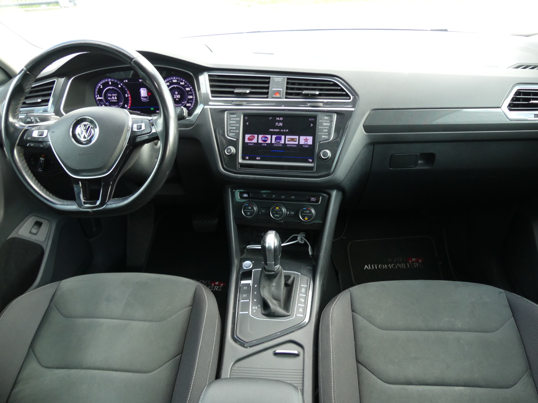 Volkswagen Tiguan — 15