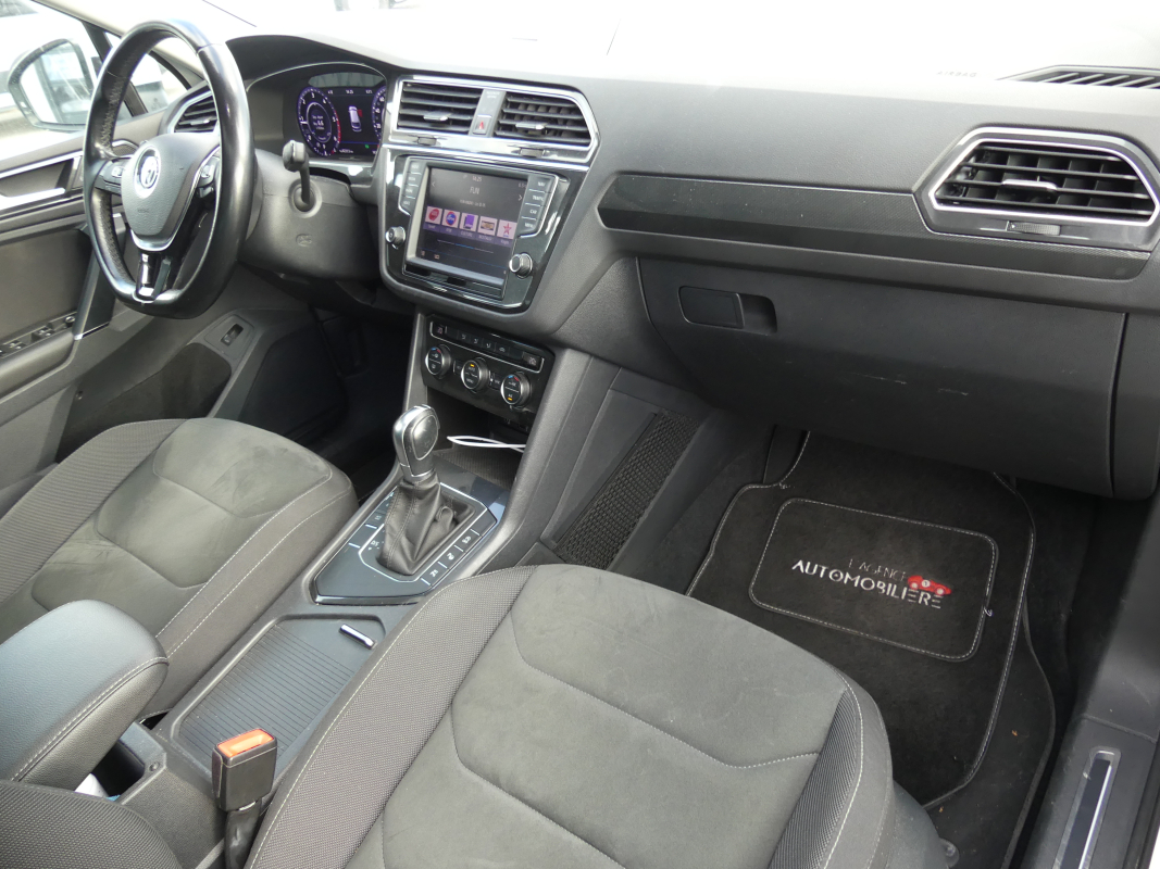 Volkswagen Tiguan — 14