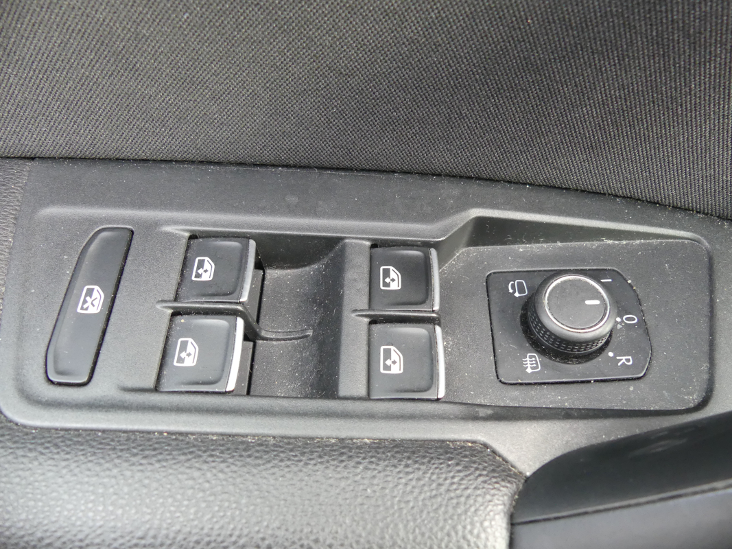 Volkswagen Tiguan — 28