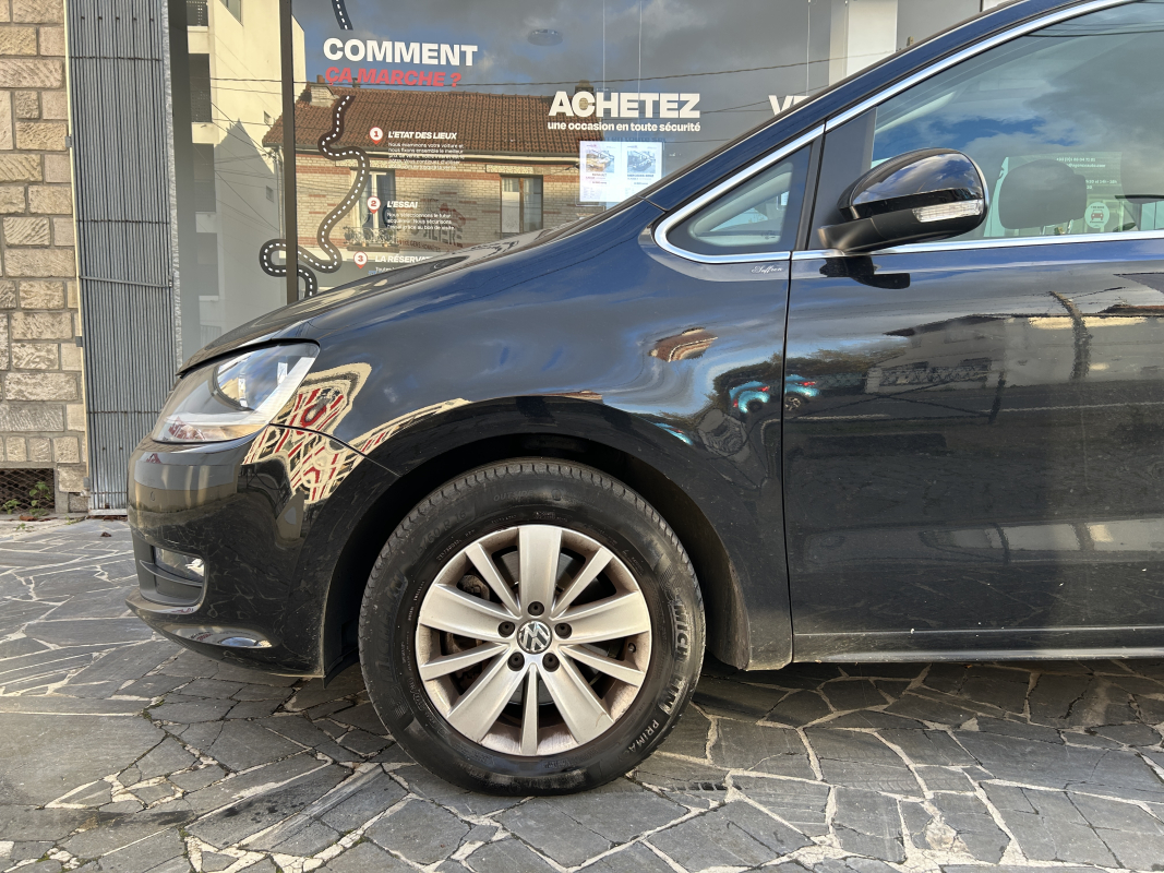 Volkswagen Sharan — 8